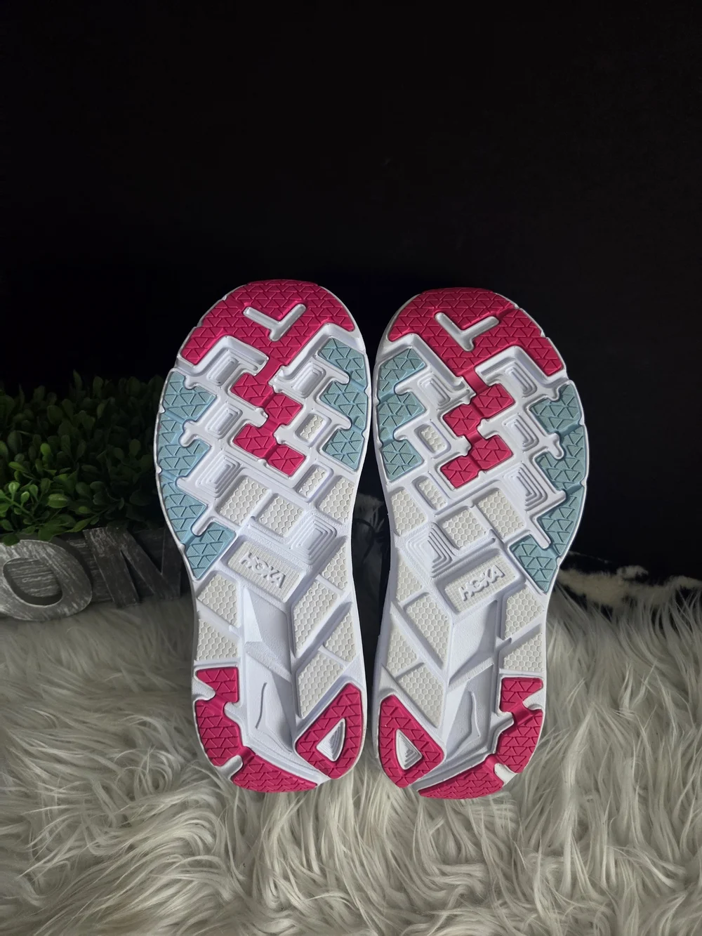 Hoka One One Clifton 4 Women Running Shoes In Gray,pink and Blue. Size 10.5